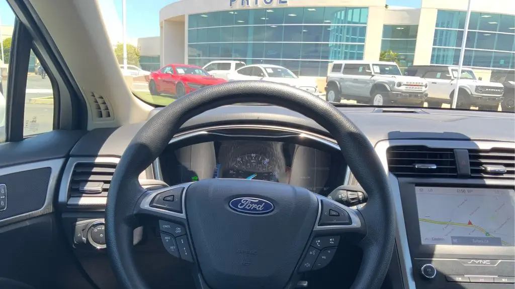 2020 Ford Fusion Hybrid SE