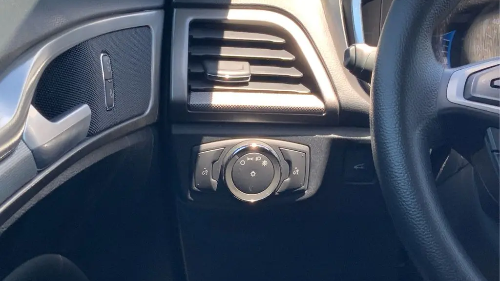 2020 Ford Fusion Hybrid SE