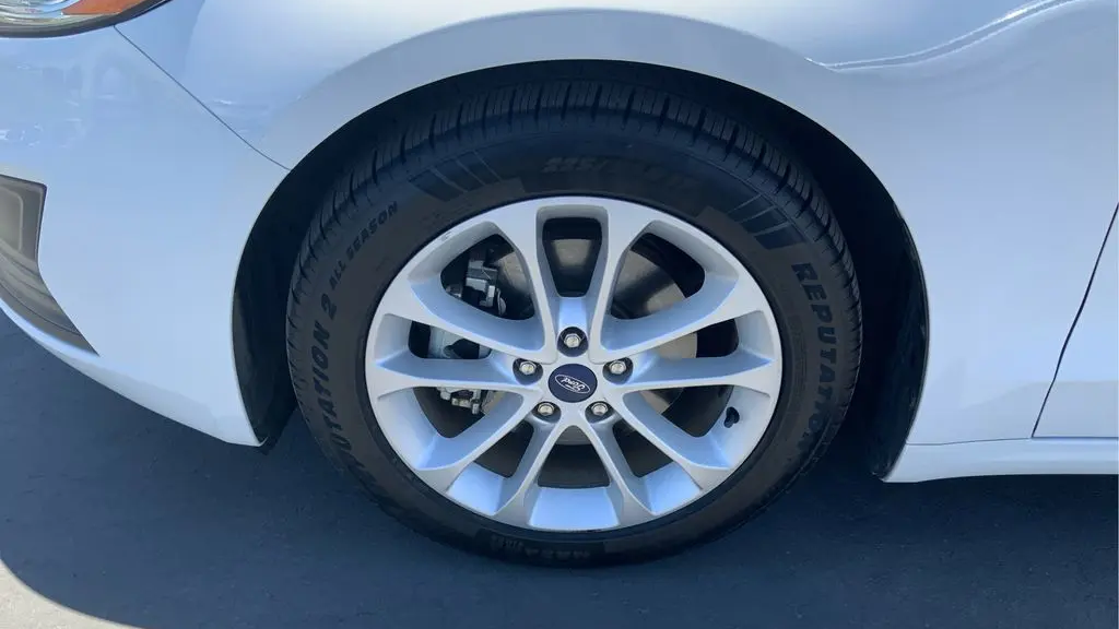2020 Ford Fusion Hybrid SE