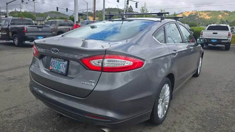 2014 Ford Fusion Hybrid SE