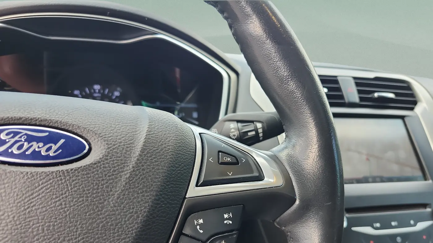 2014 Ford Fusion Hybrid SE