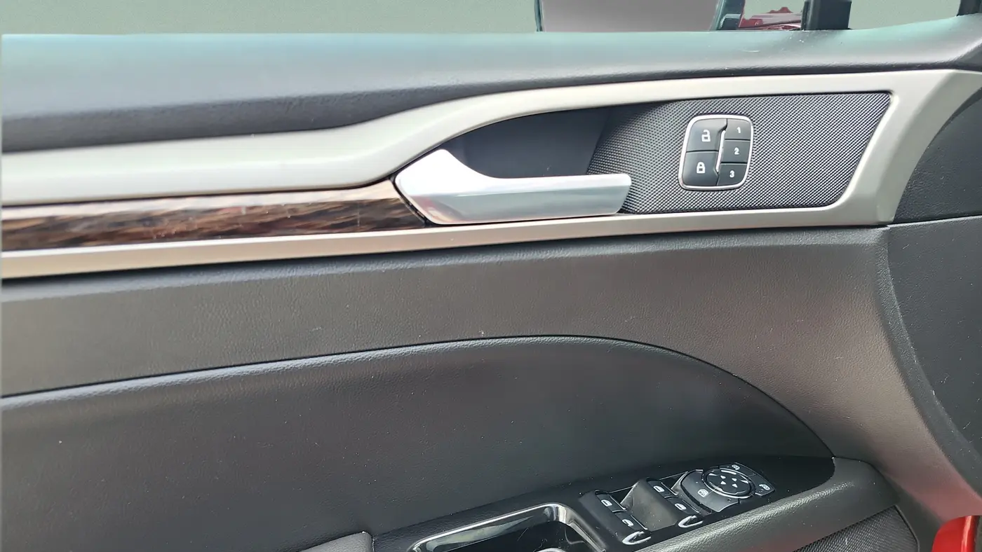 2014 Ford Fusion Hybrid SE