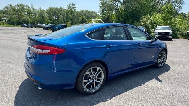 2017 Ford Fusion Hybrid SE