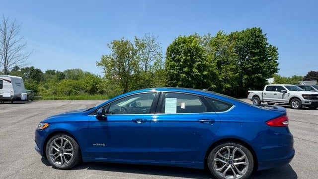 2017 Ford Fusion Hybrid SE
