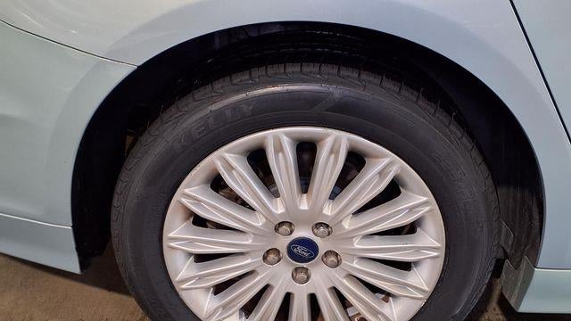 2013 Ford Fusion Hybrid SE