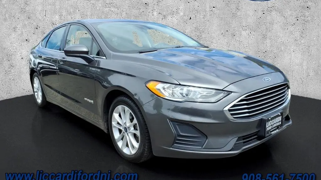 Preowned 2019 Ford Fusion Hybrid SE for Sale