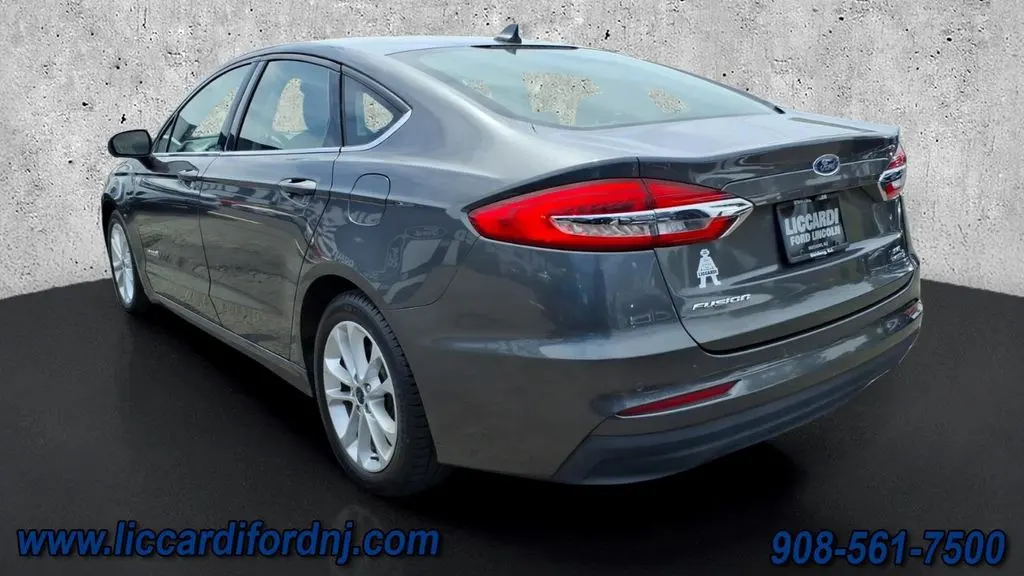 2019 Ford Fusion Hybrid SE
