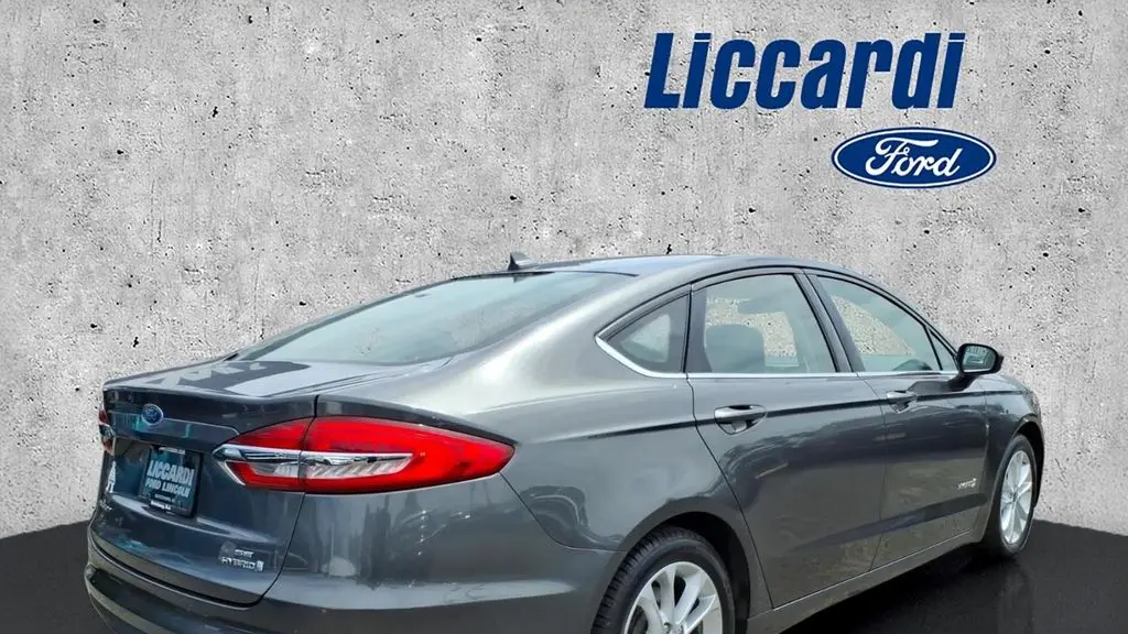 2019 Ford Fusion Hybrid SE