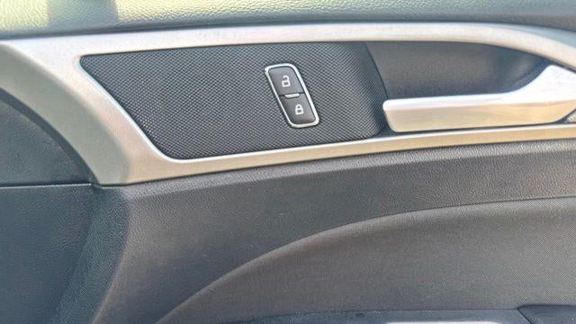 2020 Ford Fusion Hybrid SE