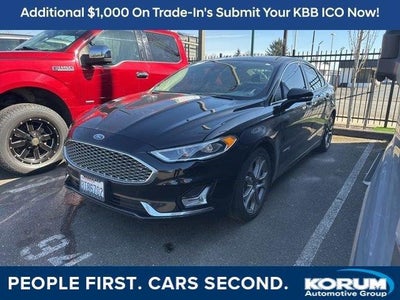 2019 Ford Fusion Hybrid Titanium 4DR Sedan