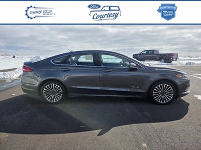 2017 Ford Fusion Hybrid Titanium 4DR Sedan