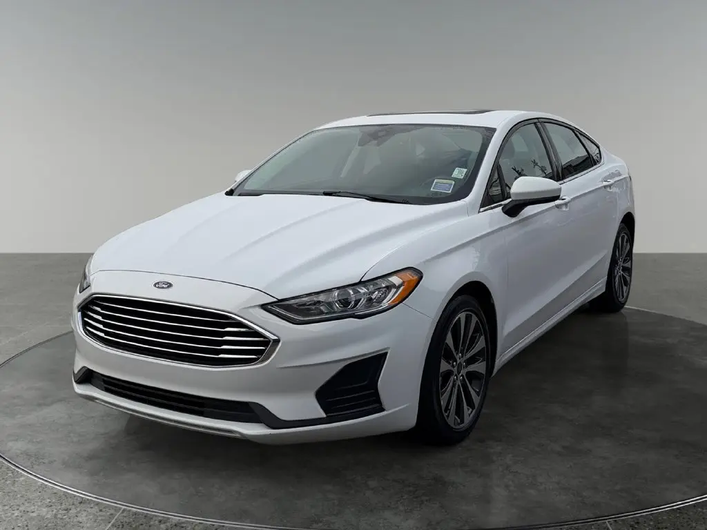 2020 Ford Fusion - $24,302