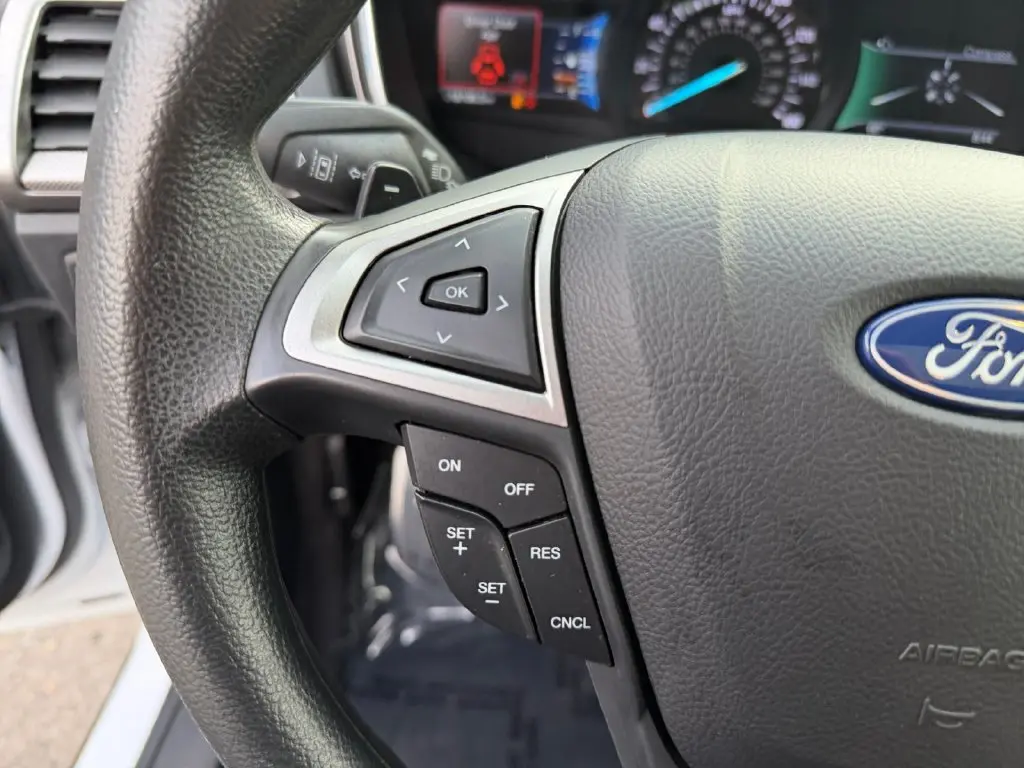 2020 Ford Fusion - $24,302