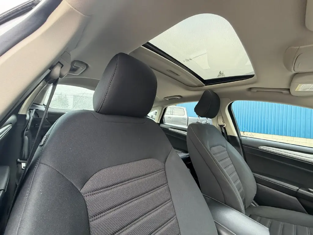 2020 Ford Fusion - $24,302