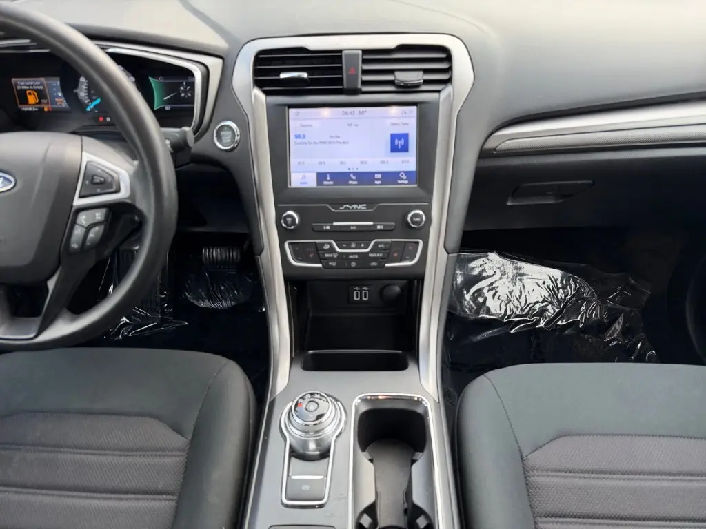 2020 Ford Fusion - $21,999