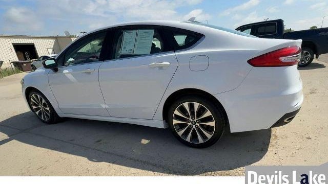 2020 Ford Fusion SE
