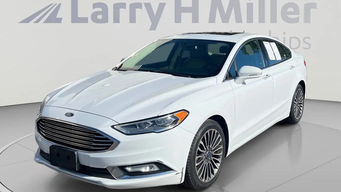 Preowned 2017 Ford Fusion SE for Sale