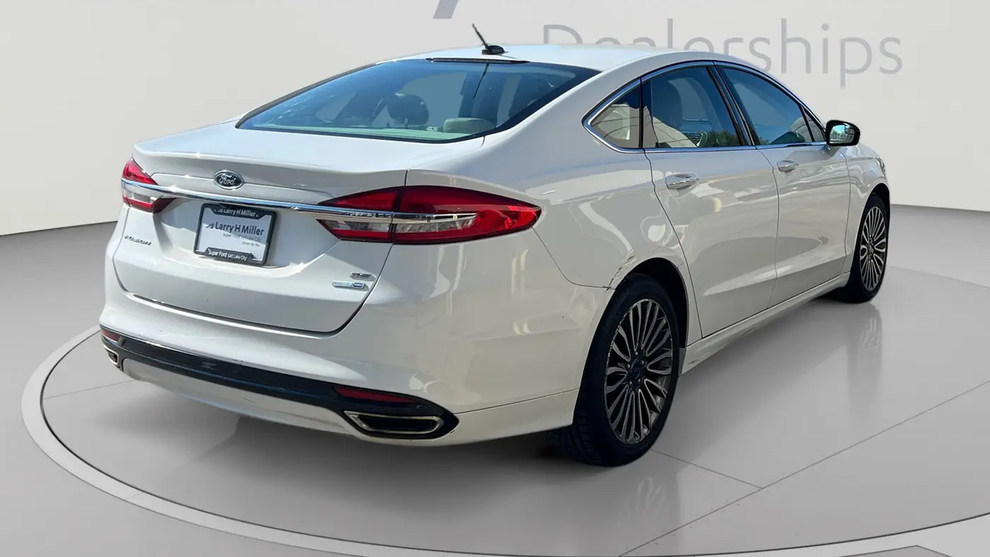 2017 Ford Fusion SE