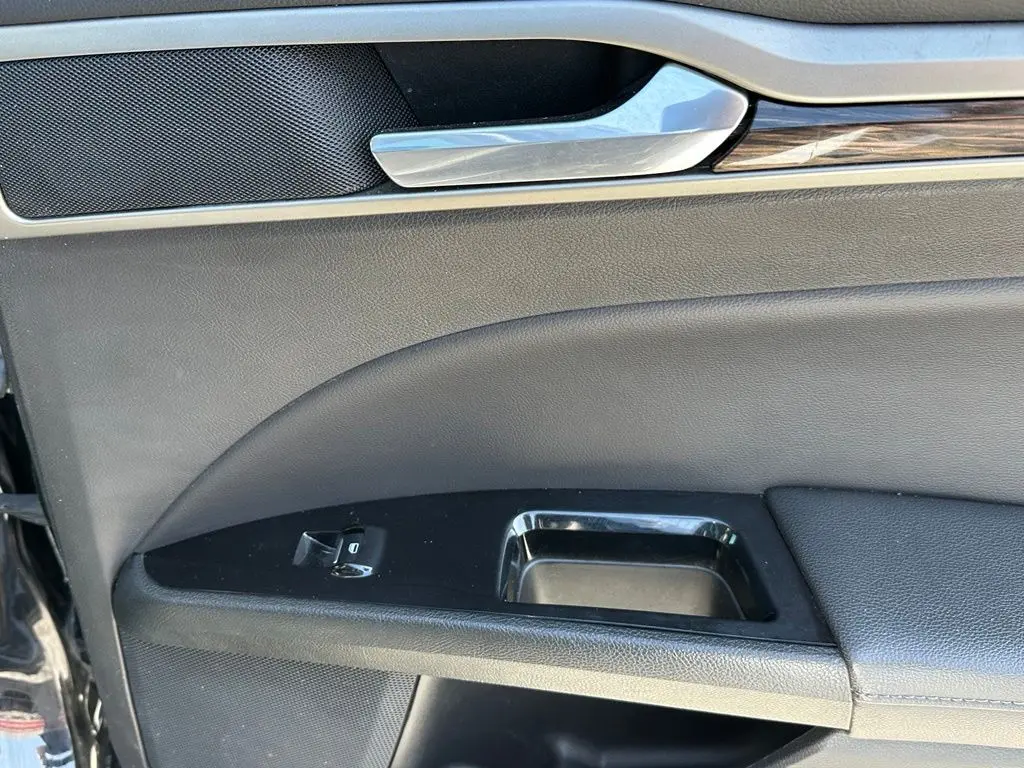 2016 Ford Fusion - $5,502