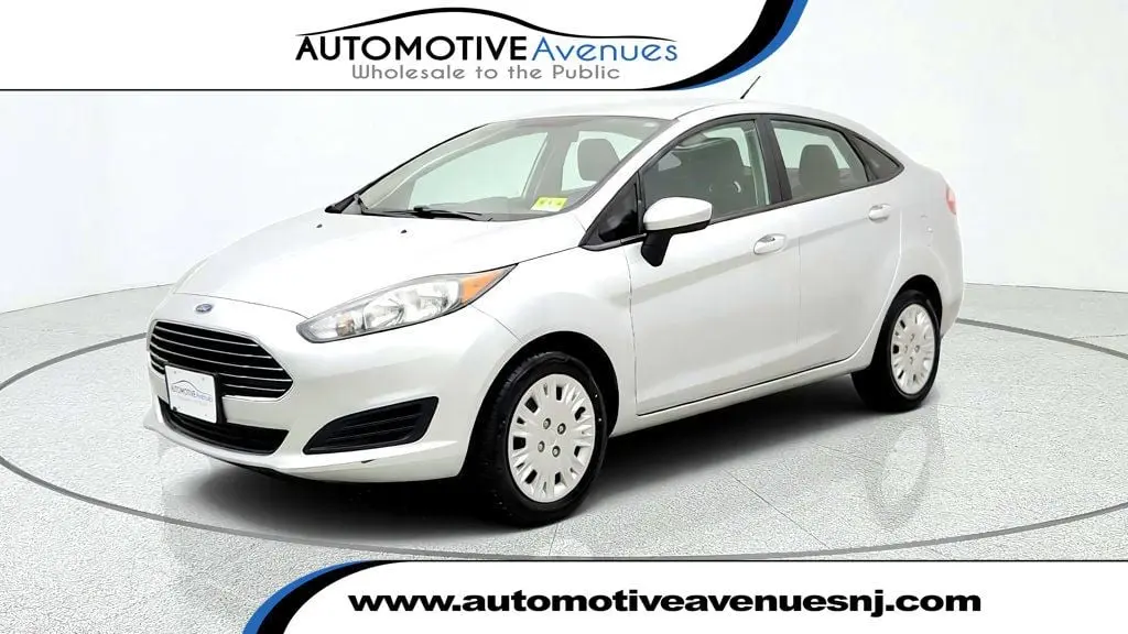 2017 Ford Fiesta - $6,995