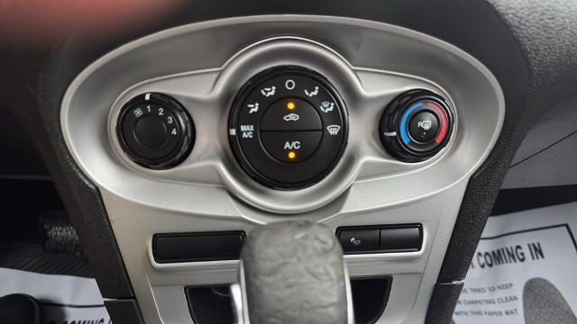 2015 Ford Fiesta SE