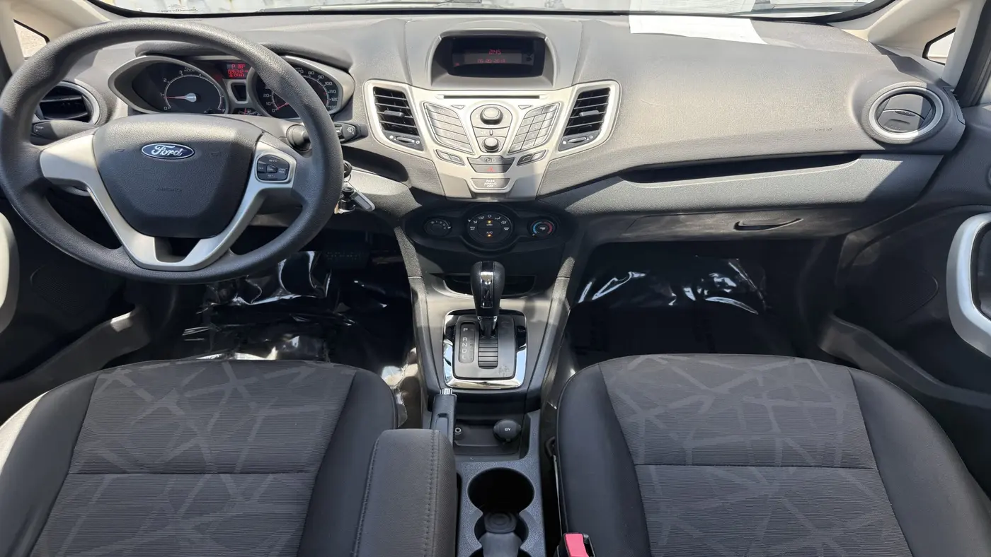 2013 Ford Fiesta SE