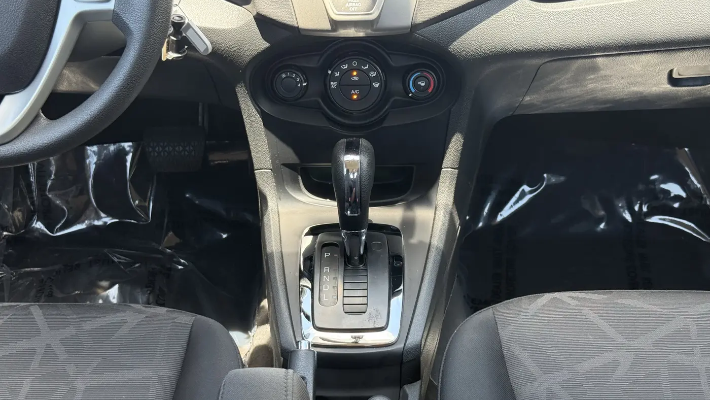 2013 Ford Fiesta SE