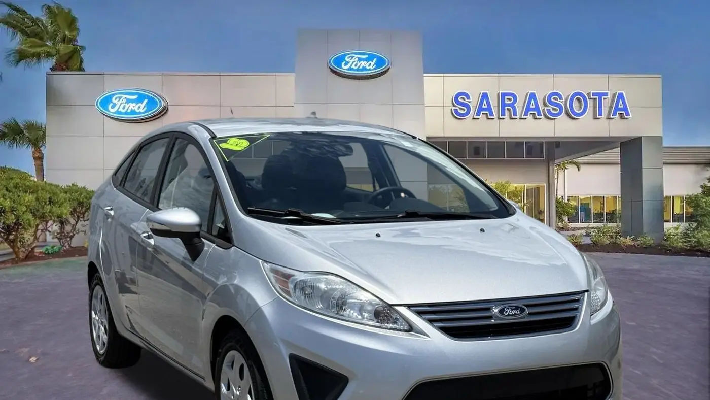 Preowned 2013 Ford Fiesta SE for Sale