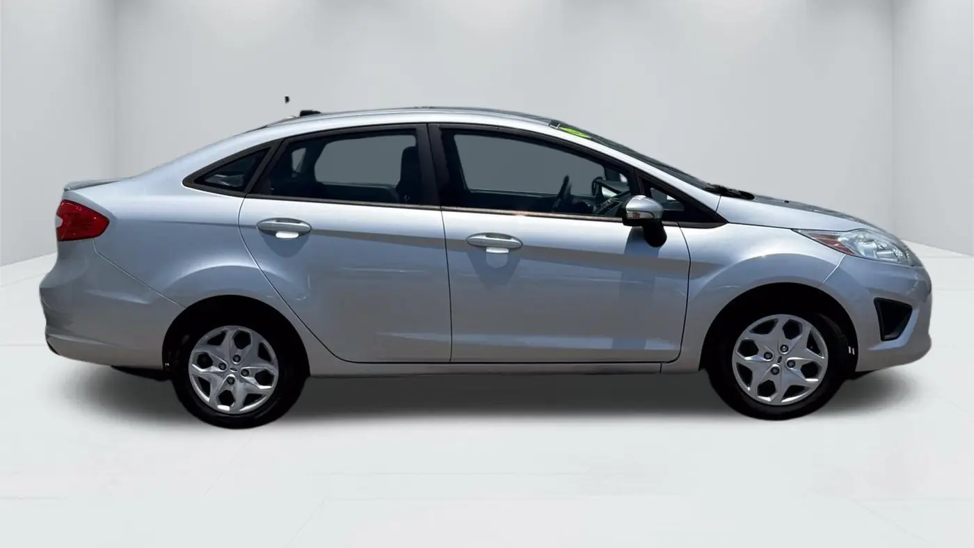 2013 Ford Fiesta SE