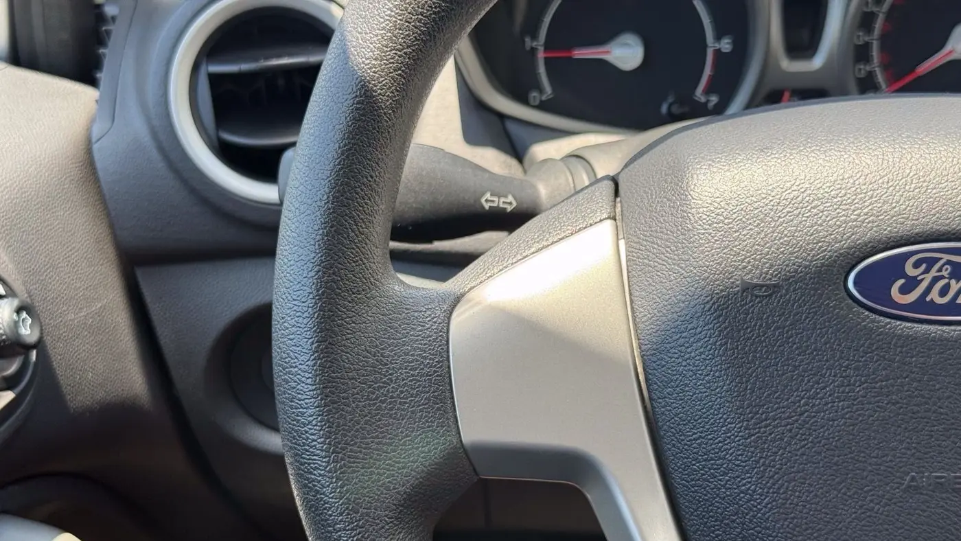 2013 Ford Fiesta SE