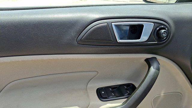 2015 Ford Fiesta SE