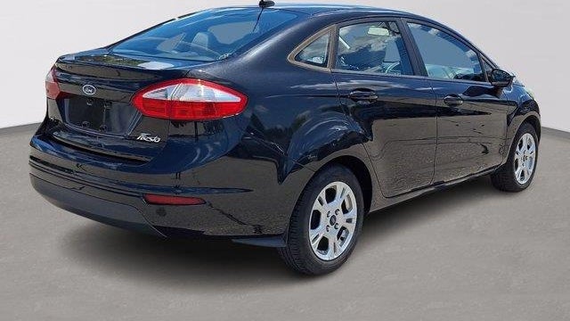 2015 Ford Fiesta SE