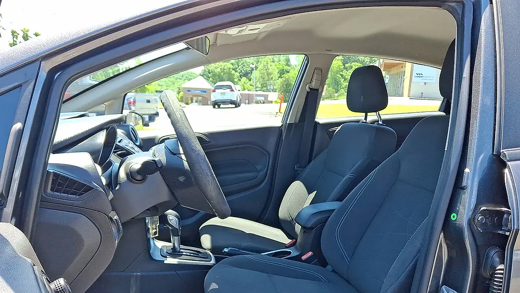 2017 Ford Fiesta SE