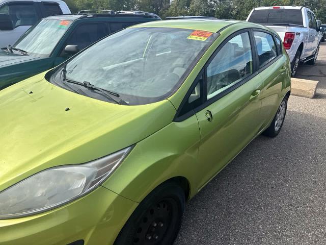 2011 Ford Fiesta - $2,180