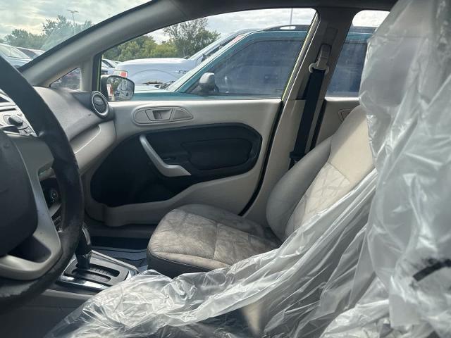 2011 Ford Fiesta - $2,180