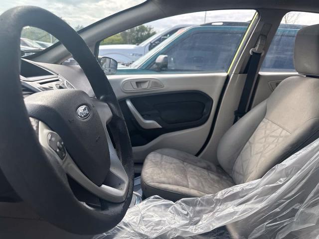 2011 Ford Fiesta - $2,180