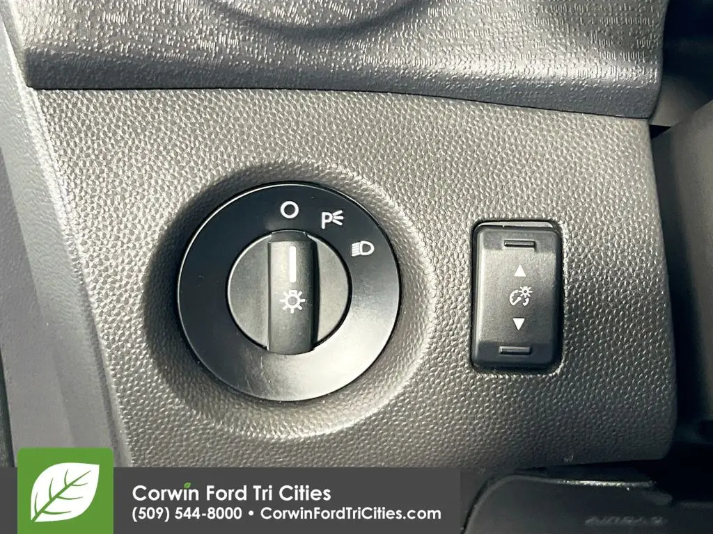 2013 Ford Fiesta - $6,496