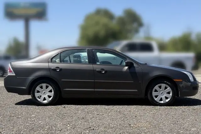 2006 Ford Fusion - $4,989