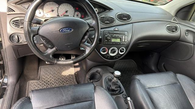 2003 Ford Focus SVT Base
