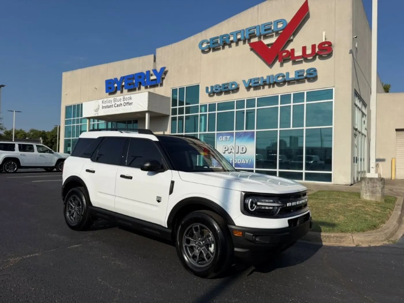 2024 Ford Bronco - $25,996