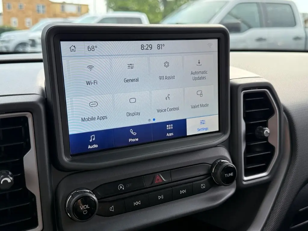 2024 Ford Bronco - $24,998