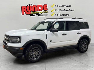 2022 Ford Bronco Sport with Oxford White Exterior