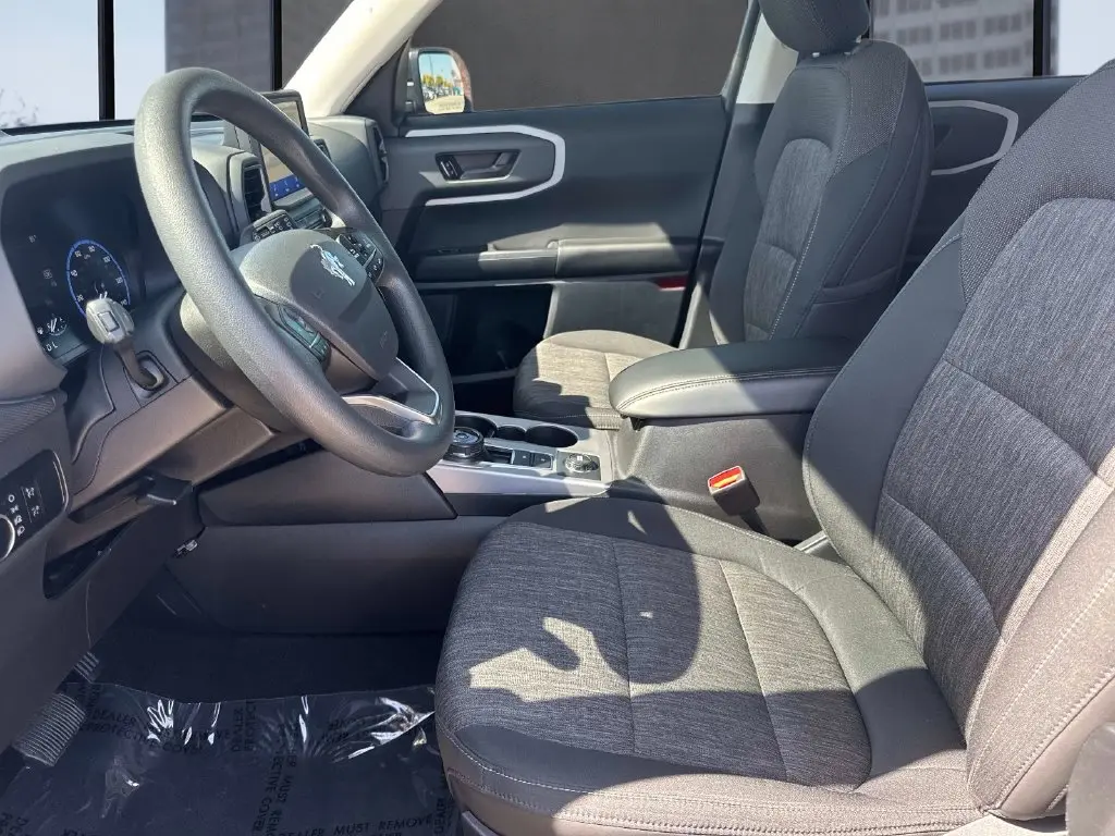 2023 Ford Bronco - $27,995
