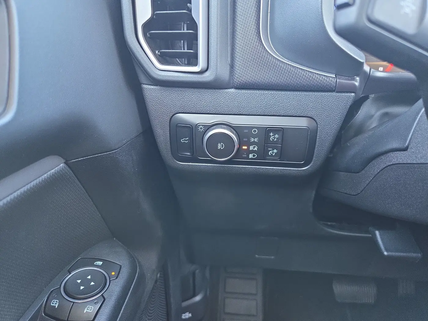 2024 Ford Bronco - $25,595