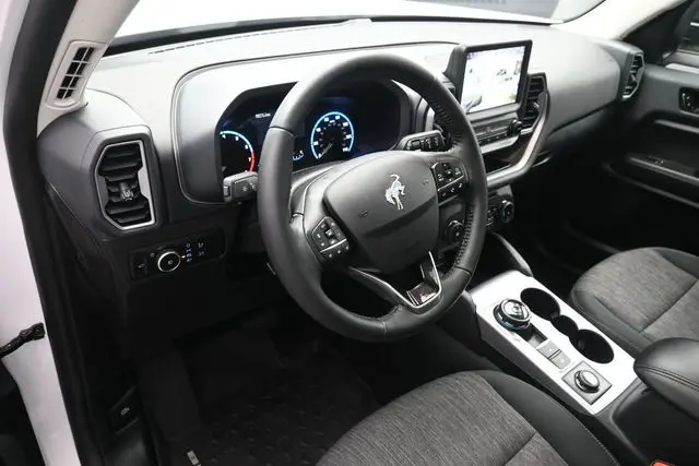 2023 Ford Bronco - $28,595