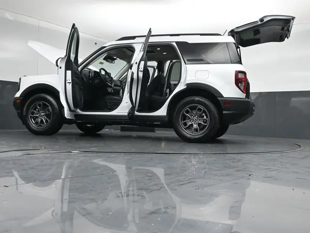 2023 Ford Bronco - $28,595