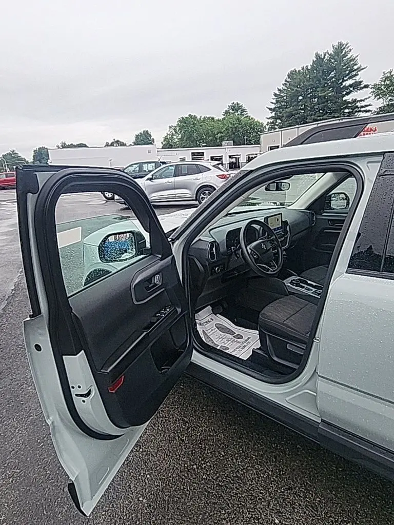 2023 Ford Bronco - $25,995