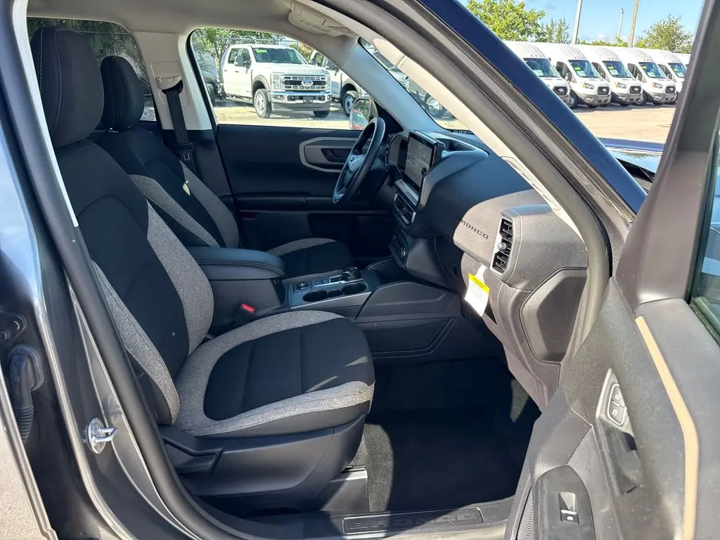 2025 Ford Bronco - $25,901
