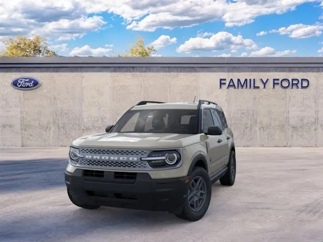 2025 Ford Bronco - $32,995