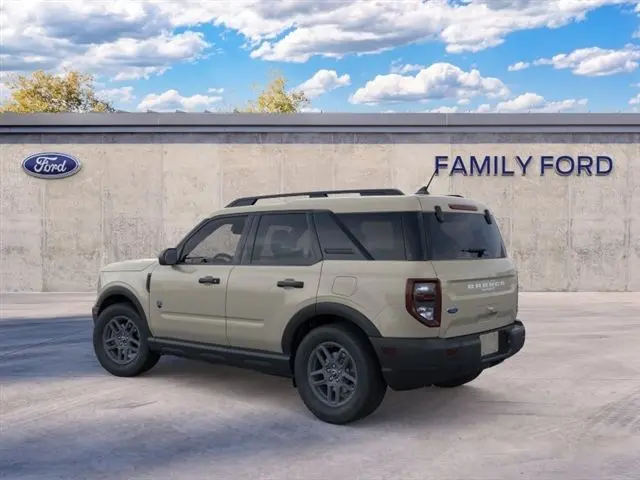 2025 Ford Bronco - $32,995